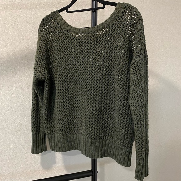 AEO Knit Sweater - Size Large - Picture 2 of 3